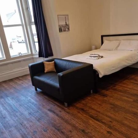 Waterlooguesthouse Hanley ภายนอก รูปภาพ